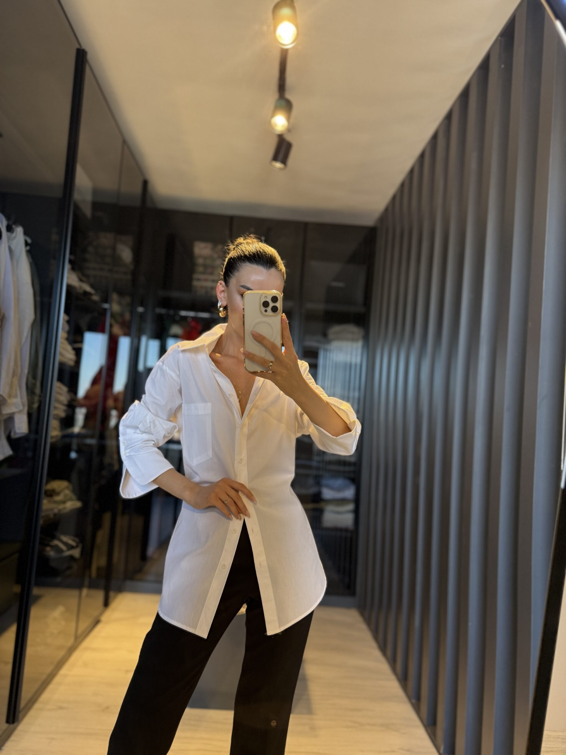 img_1412-2 Arkası Bağlama Detay Gömlek - Görsel 1