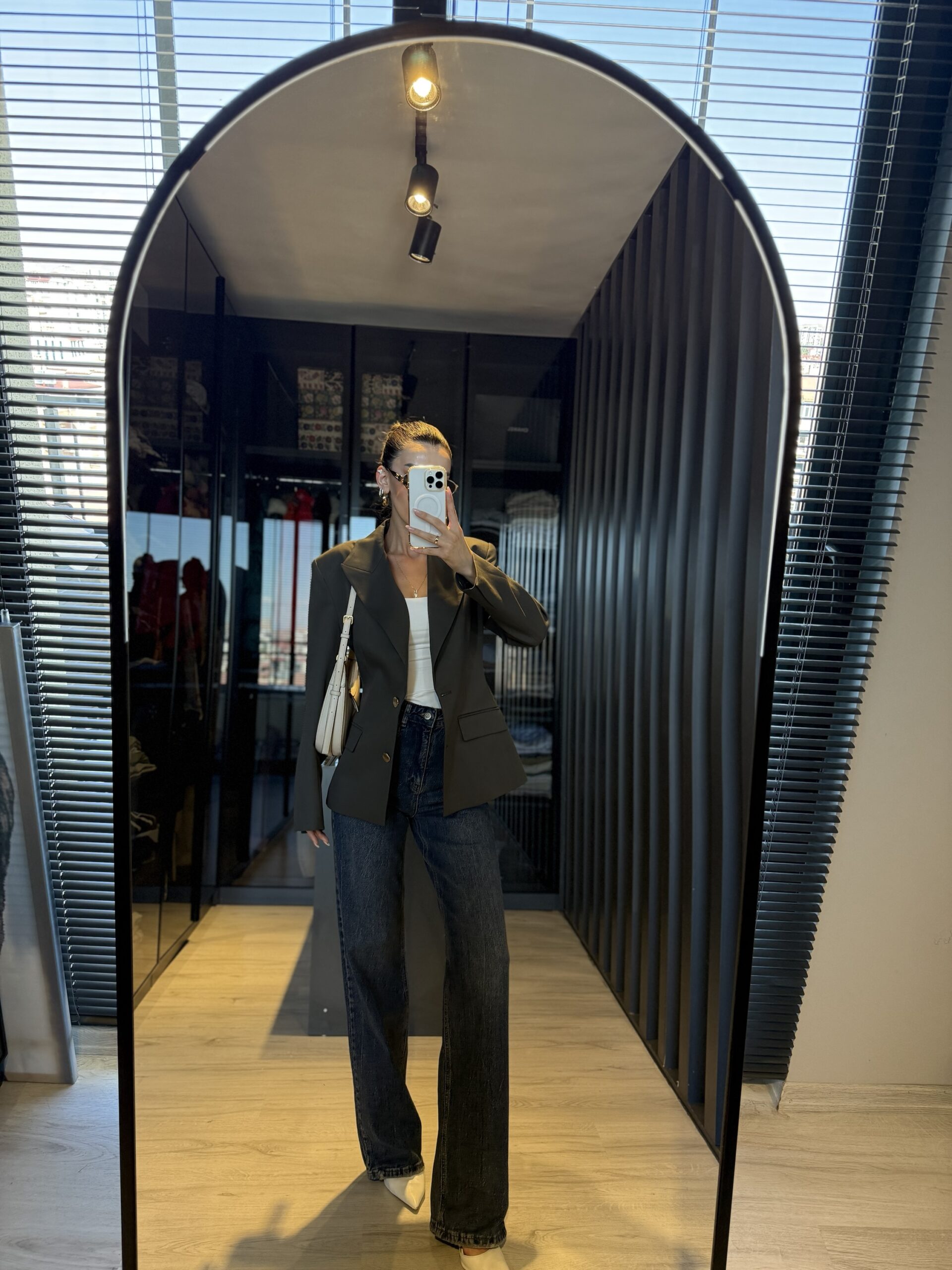 img_1556 Koyu Kar Yıkama Wide Leg Jean - Görsel 1