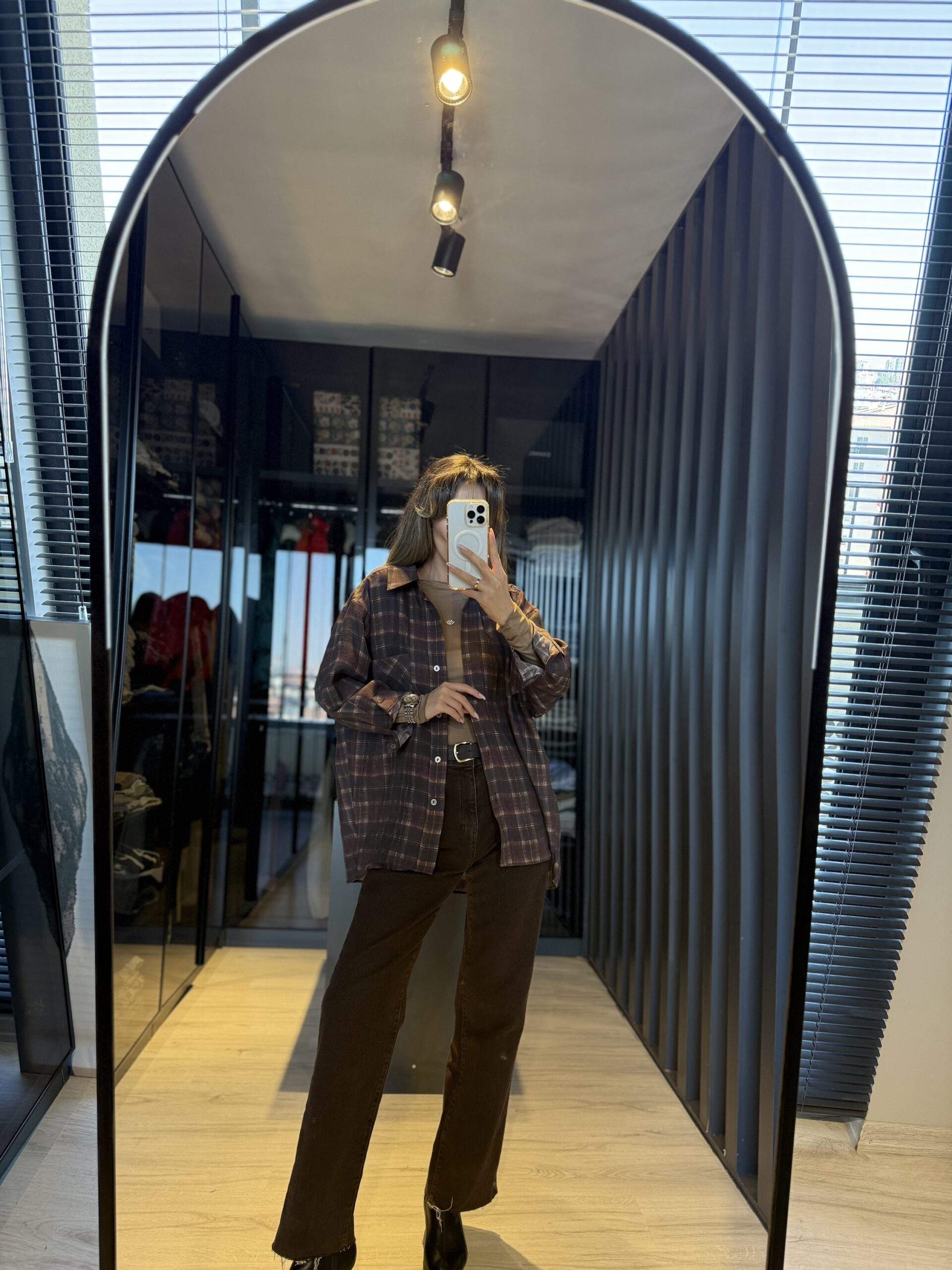 img_1635-2 Kesik paça kemerli kahve jean - Görsel 1